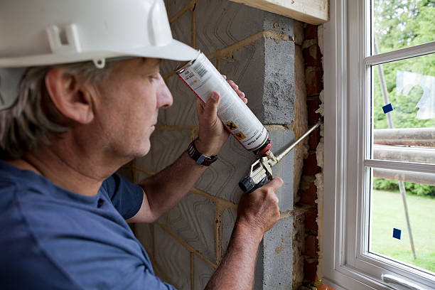Best Insulation Installation Services in St Hedwig, TX